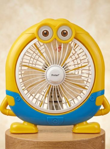 KIPAS KARAKTER MINION