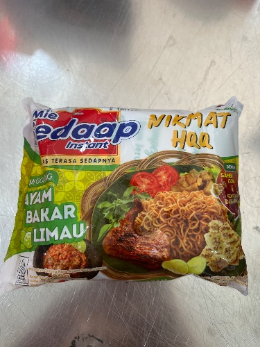 Mie sedaap ayam bakar limau