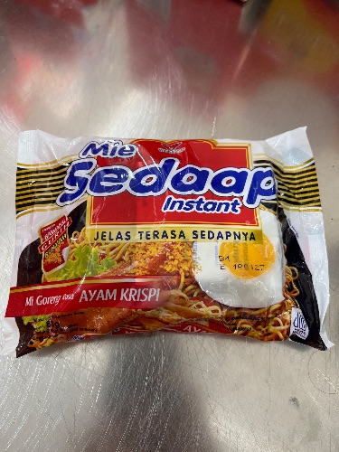 Mie sedaap ayam goreng krispi